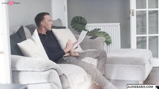 Hot MILF Drives Her Man's Big Dick - POV Blowjob & Riding His Throbbing Hardcock