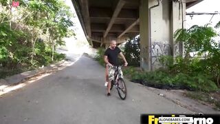 Public Anal Adventures - Sara Lovely Gets Fucked in Public by Stranger