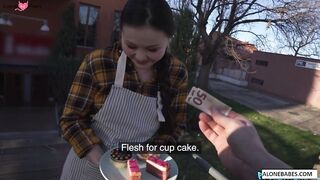 Sexy MILFs Share Their Huge Creampies in Threesome