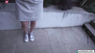 Sexy MILFs Share Their Huge Creampies in Threesome