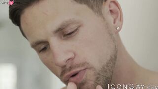 The Art Of Seduction - Older Man Teaches barely legal Guy A Lesson In Kinks