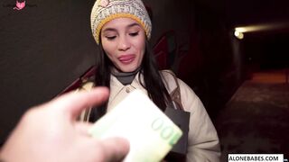 Crutches-Free Hottest Babe Rides Reverse Cowgirl On A Sex Machine