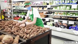 Sexy Babe Gives A Wild Ride In The Grocery Store