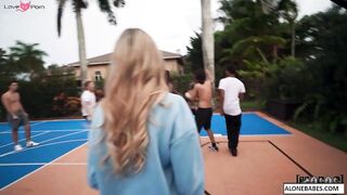 Mommy Loves Big Dick - Milfy MILF Teases & Fucks Huge Black Stud