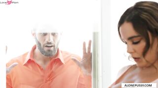 Double-Dick Blowjob & Anal Threesome - MILF Sandra Shine