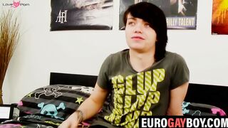 Twinks Unleashed - Gay Twunks Fuck Hard in Hot Threesome