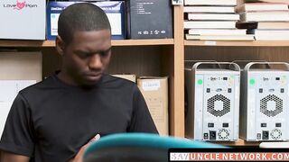 Black Thug Gets Discipline From White Cop In Uniform