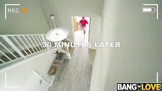 Pizza Dude Caught into 4K Macy Meadows