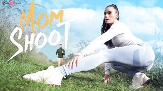 Flexible Fitness Guru Shows Off Her Incredibly Elastic Body