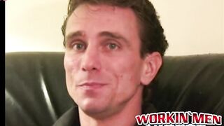 Amateur Guy Wanks Off While Watching Porn - Masturbating With A Twist