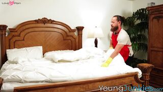 Busty Housewife Artimisa Luv Gets Her Hungry Pussy Filled By A Huge Dick