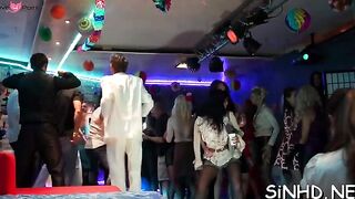 Wet & Wild Club Night - Party Hard With Your Favorite Stars