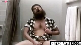 Hairy Hunk's Intense Mastubation Session Leading To Epic Climax