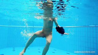Russian adorable beauty Avenna is lonely into the pool