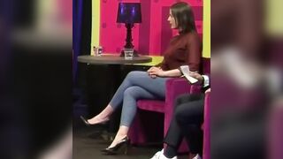 Beauty TV Presenter Into Tight Blue Jeans (21.04.21)
