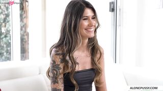 Charlott Mae's Debut - Fresh Newcomer Gives A Nasty Facial