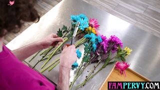 Step-Mom's Big Boobs - Stepdaughter Surprises Stepmother With Huge Facial