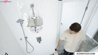 Lexi Lores' Pipe Cleaning Service - POV Blowjob & Facial