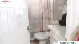 Paroled Slut Gets Fucked By Her Parole Officer