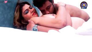 Indian Bombshell Dancing Queen - Erotic Milk-Filled Boobies & Sensual Moves