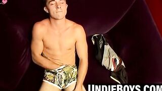 Kelly Cooper's Stretch Marked Body - Intense Masturbation Session
