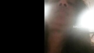 Indian Desi Girl's Hot Dance Off - Bollywood Style