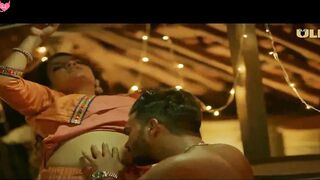 Indian Desi Girl Next Door - Exotic Dancer's Erotic Dance Moves Compilation