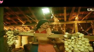 Indian Desi Girl's Hot Dance Off - Bollywood Style
