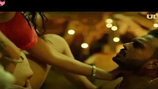 Indian Desi Girl's Hot Dance-Off in Bollywood Style