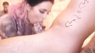 Tatted-Up Bombshell Gives A Wild Pole Dance & Striptease Performance