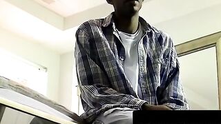 Chubby Black Slut's Gaping Hole Gets Drilled in Amateur Porn Casting