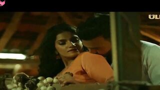 Indian Desi Girl's Hot Dance-Off with Sexy Bollywood Music