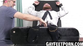 Muscular Amateur's Kinky Bondage Experience - Hysterical Laughter And Screams