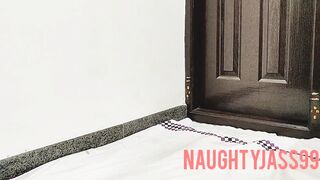 देसी GF नंगी होकर तेल मालिश करके दर्शको के लिए