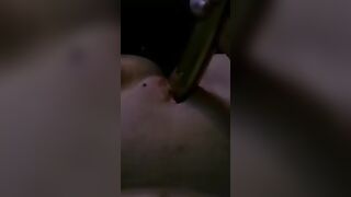 Milf besorgt es sich selbst bis zum abspritzen