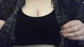 SubLynn reveals her huge fat hooters