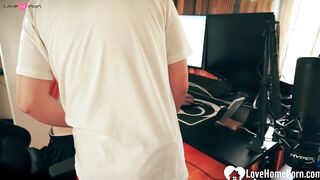 He ate my cunt while I was gaming