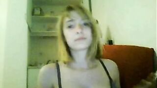 French Fingering Webcam Girl