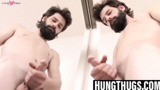 Bearded Mickey Waters wanks alone till eruption