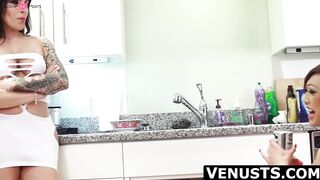 Busty Venus Luxx and TS friend drizzle cum on the dinner plate