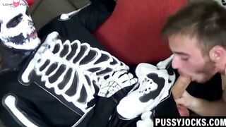 Luke Hudson bounces on Zack Graysons hard cock with pussy