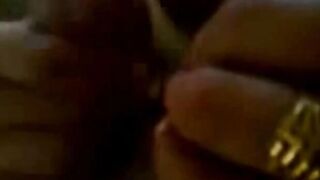 Arab Asian Babe Gives Head