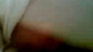 Arab Asian Babe Gives Head