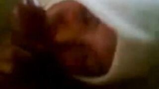 Arab Asian Babe Gives Head
