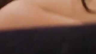 Auf porn video – Erst die Fotze gefingert, dann auf den prallen Arsch gewixt
