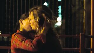 Audrey Tautou has sex with both a man and a