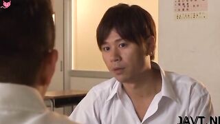 Sexy teacher knows porn
