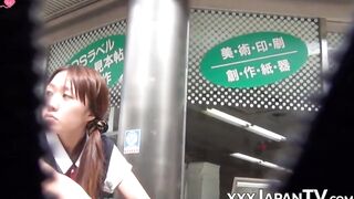 Sweaty Japanese schoolgirl rides bike and soaks seat with her juice