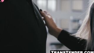 TS Aubrey Kate forgets earring but finds Dillon Diazs dick