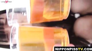 Vixen gathers her urine in a jar and displays it to the cam